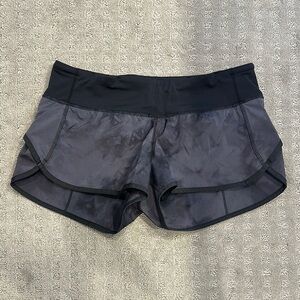 Lululemon Speed Up Low Rise 2.5” lined Shorts